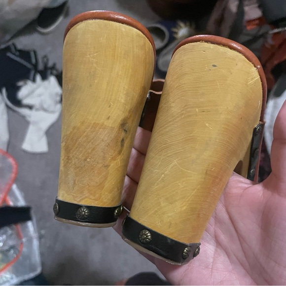 Free People FP x FR Brown Studded Clogs - Picture 5 of 5